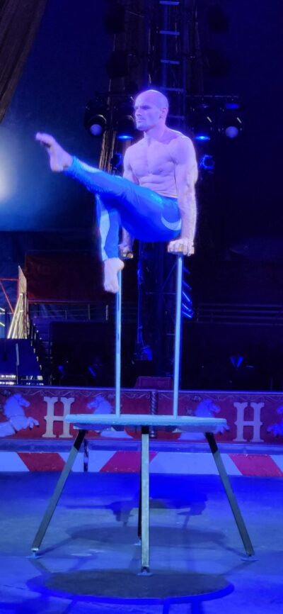 Circus Equilibrists