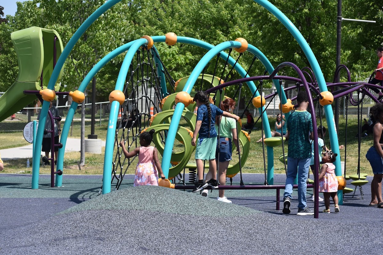 park with kids